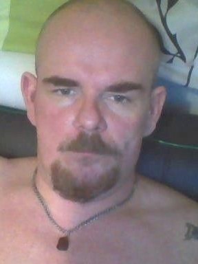 English men looking for love