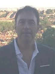 English men looking for love