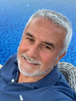 American men looking for love