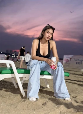 Thai girl for dating