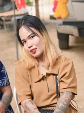 Thai girl for dating
