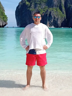 Foreign men for dating