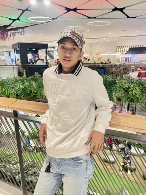 Foreign men for dating