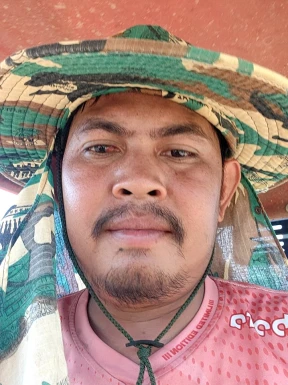 Foreign men for dating