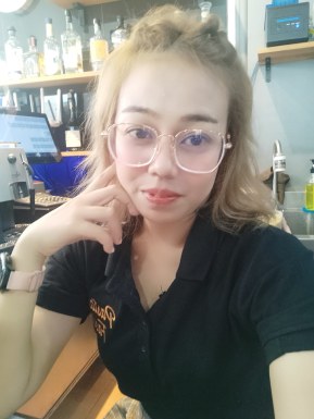 Thai girl for dating