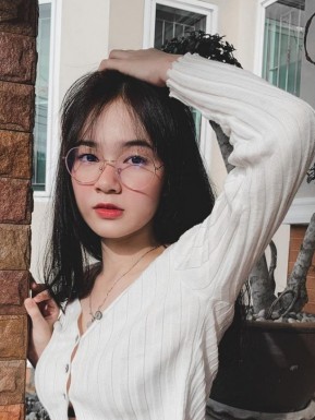 Thai girl for dating