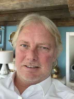 American men looking for love