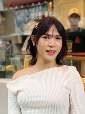 Thai girl for dating