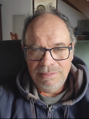 French men looking for love