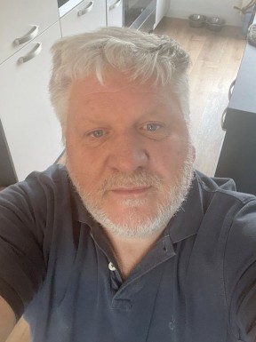 Foreign men for dating