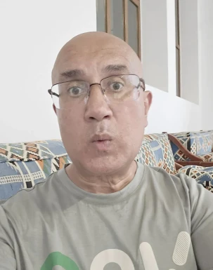 English men looking for love