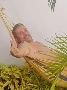 French men looking for love