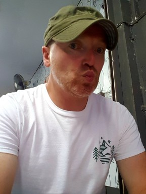 Foreign men for dating