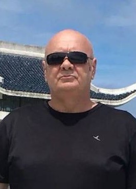 French men looking for love