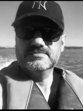 Canadian men looking for love