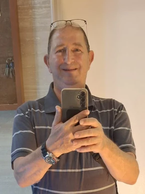 American men looking for love