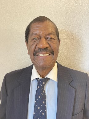 <span>Arnell, 90</span>&nbsp;<span style='width: 25px; height: 16px; float: right; background-image: url(/bitmaps/flags_small/US.PNG)'>&nbsp;</span><br><span>Santa Clari, United States of America</span>&nbsp;<input type='button' class='joinbtn' style='float: right' value='JOIN NOW' />