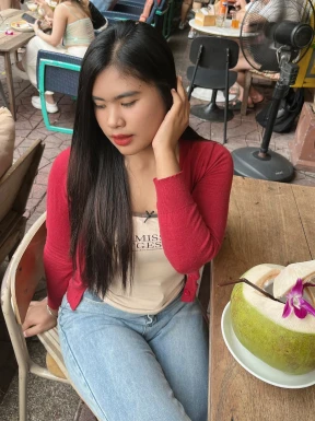 Thai girl for dating