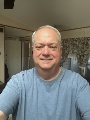 <span>Darcy, 64</span>&nbsp;<span style='width: 25px; height: 16px; float: right; background-image: url(/bitmaps/flags_small/CA.PNG)'>&nbsp;</span><br><span>Brampton, Canada</span>&nbsp;<input type='button' class='joinbtn' style='float: right' value='JOIN NOW' />