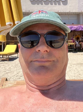 French men looking for love